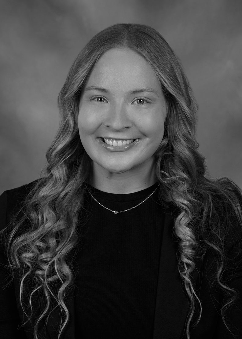 Leanna Rehbein : Trust and Wealth Associate